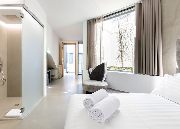 15 | Deluxe Double Room